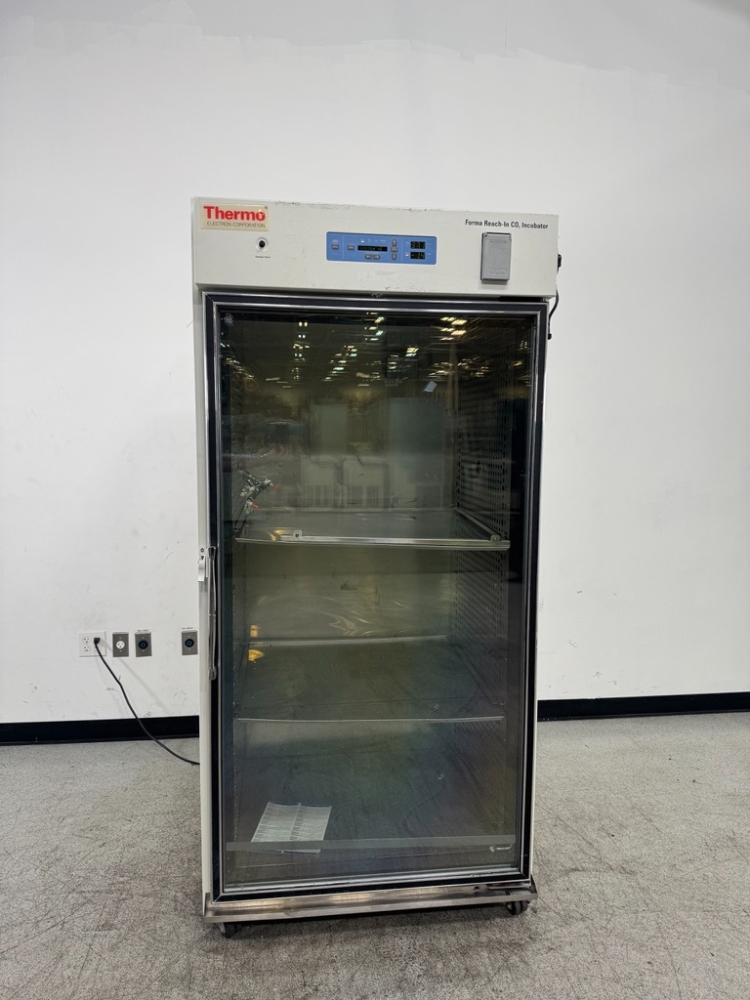 Image of Thermo Forma Reach-In CO2 Incubator, Model 3950